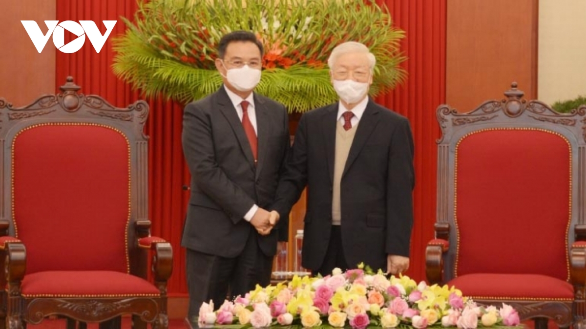 Party leader pushes for stronger Vietnam – Laos relationship